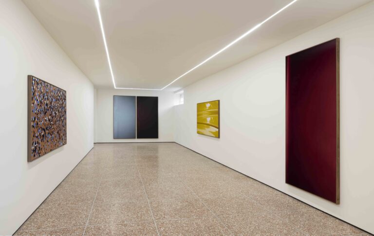 Jan Dibbets, 50 Years of Colorstudies, installation view at LOOM Gallery, Milano, 2023. Photo Andrea Rossetti
