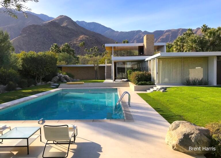 La Kaufmann House a Palm Springs, California, progettata dall'architetto Richard Neutra nel 1946. Photo Pmeulbroek