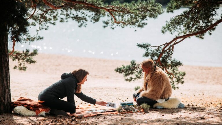 Lotta Petronella, Asking the Island, Tarot Herbarium. Photo Jussi Virkkumaa