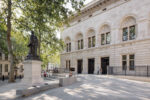 National Portrait Gallery Forecourt, ph. Olivier Hess