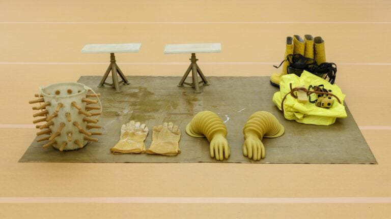 Oscar Giaconia, Parasite Soufflé, 2023, installation view at Monitor Rome. Courtesy the artist and Monitor Rome, Lisbon, Pereto (AQ). Photo Giorgio Benni