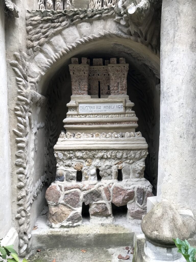 Palais Idéal, Hauterives, Francia. Photo © Dario Bragaglia