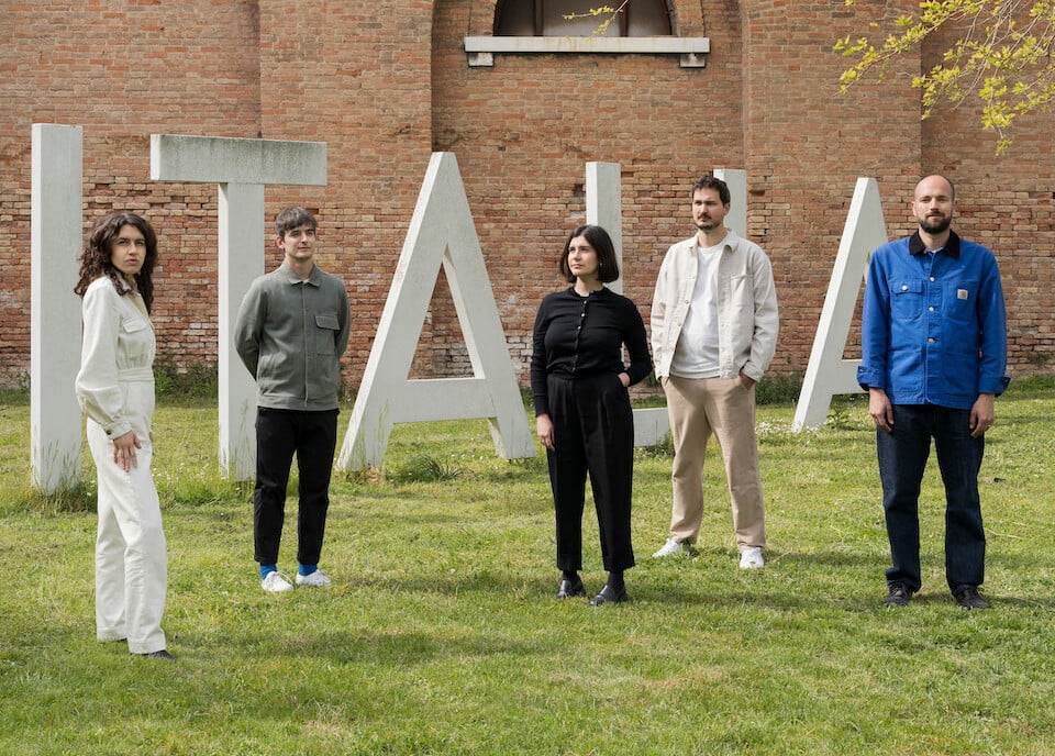 Ritratto di Fosbury Architecture, Padiglione Italia, 18° Mostra Internazionale di Architettura La Biennale di Venezia, 2023. Courtesy of © Fosbury Architecture. Photo Giacomo Bianco