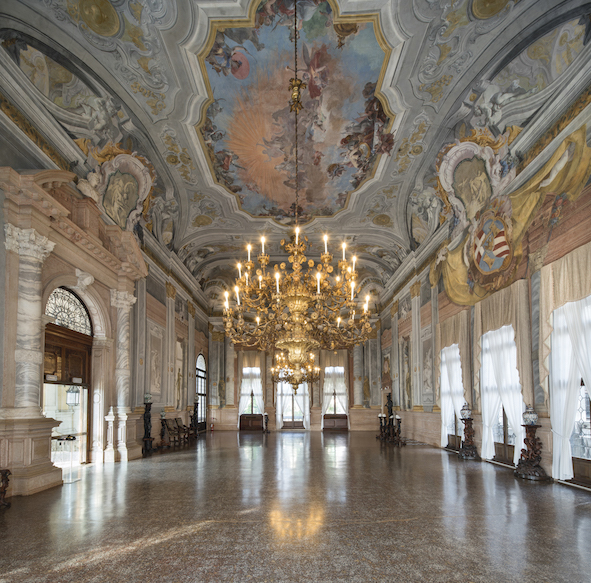 Salone da ballo, Ca' Rezzonico (Fondazione Musei Civici di Venezia), Venezia. Courtesy of Fondazione Musei Civici di Venezia. Photo Matteo de Fina