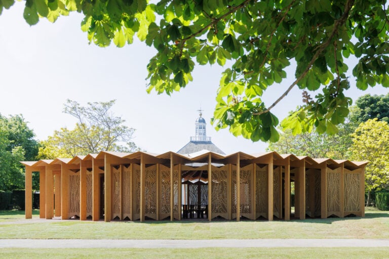 Serpentine Pavilion 2023 designed by Lina Ghotmeh. © Lina Ghotmeh — Architecture. Photo Iwan Baan, Courtesy Serpentine