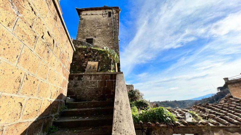 Torre di Sipicciano, Graffignano (VT), MicroMuseo di Arte Contemporanea della Tuscia 2, Photo @Brunobettati