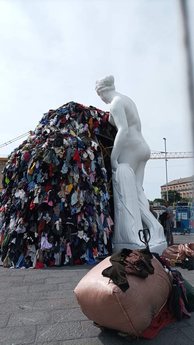 Venere degli stracci, Michelangelo Pistoletto per Napoli Contemporanea (Fonte Facebook)1