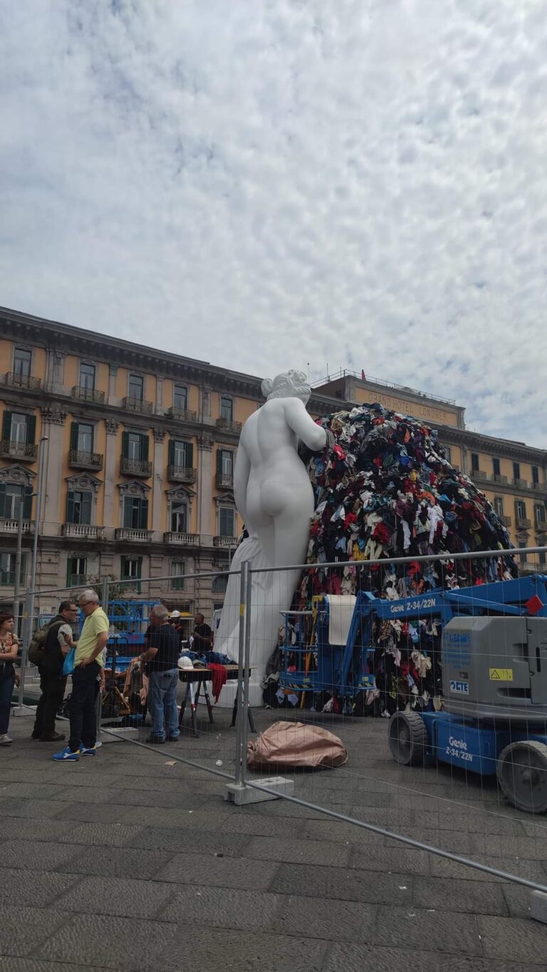 Venere degli stracci, Michelangelo Pistoletto per Napoli Contemporanea (Fonte Facebook)