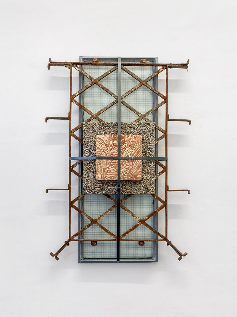 Andreas Fogarasi, 1978, installation view at Quartz, Torino, 2023