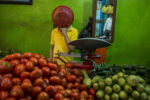 Alex Webb, Vegetable and fruit vendors, Tuxtla Gutiérrez, Mexico, 2017 © Alex Webb/Magnum Photos