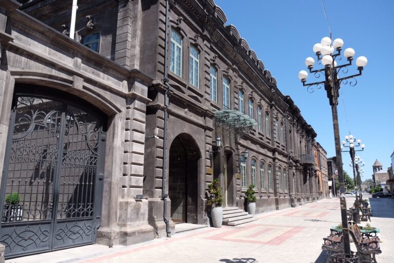 Armenia. Gyumri. Abovyan Street, la più elegante del centro storico © Photo Dario Bragaglia