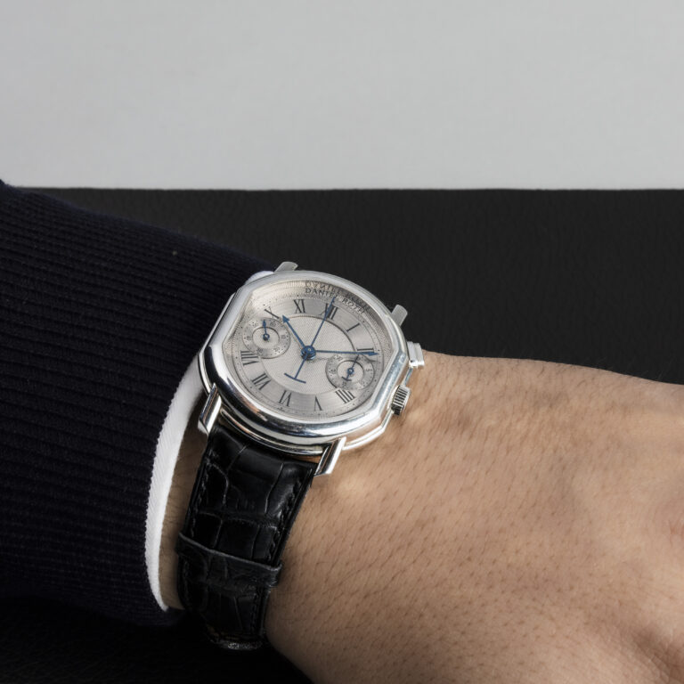 Daniel Roth Chrono monopulsante in platino. Courtesy: Cambi Casa d'Aste