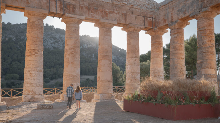ELYMA Segesta PH Sisilab 40 Riapre dopo 20 anni il tempio dorico di Segesta. Anche con l’arte contemporanea