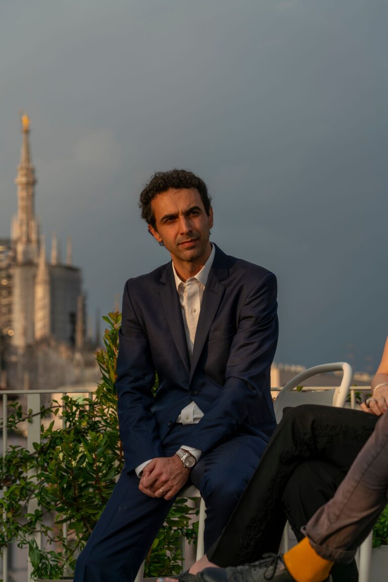 Francesco Barbieri - Wellio Duomo, Milano. Presentazione dell'opera 'Days' di Lorenza Longhi. Ph. Ambra Parola. Courtesy Covivio