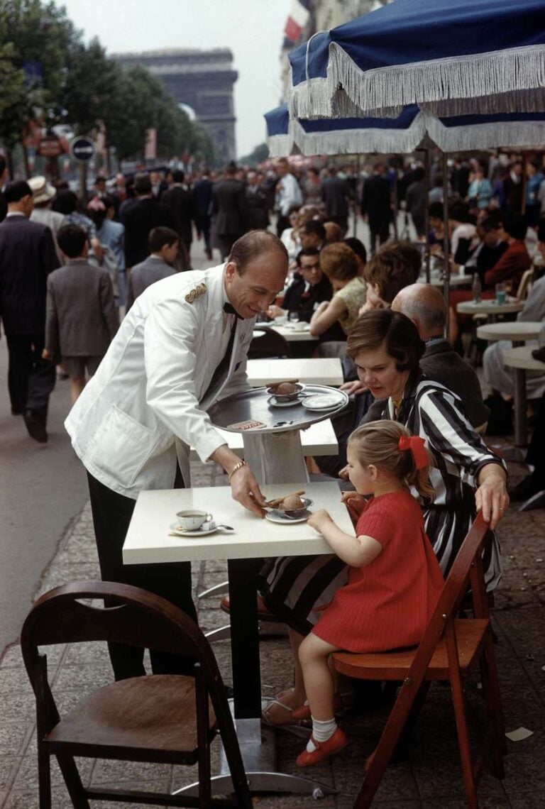 George Rodger, Outdoor café on the Champs Elysées, Paris, France, 1961 © George Rodger/Magnum Photos