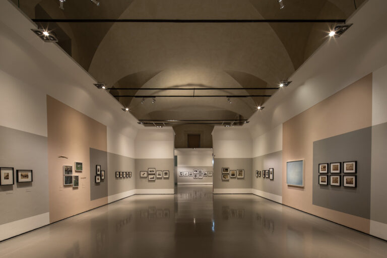 L’Italia è un desiderio. Fotografie, Paesaggi e Visioni (1842-2022). Le Collezioni Alinari e Mufoco, installation view at Scuderie del Quirinale, Roma, 2023