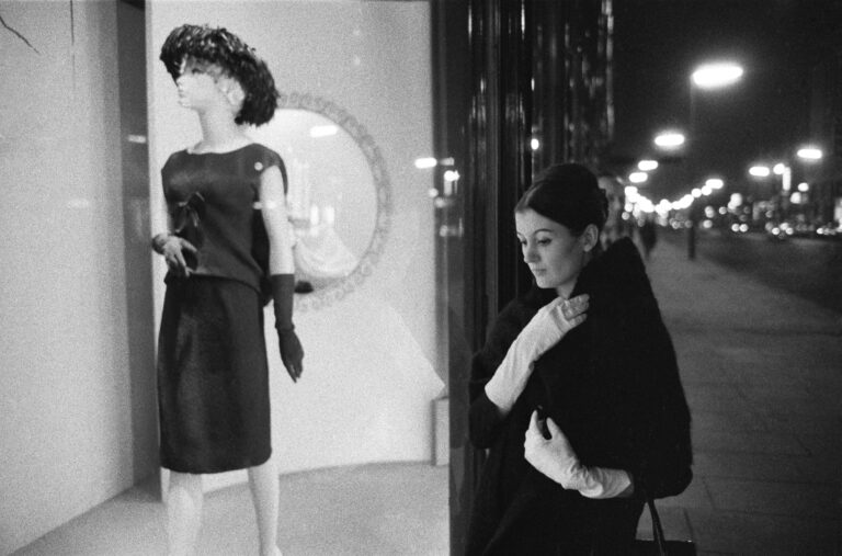 Mario Dondero, La ballerina Carla Fracci, Londra, 1961