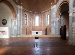Una mostra fatta coi suoni della natura nella Basilica di San Celso a Milano 