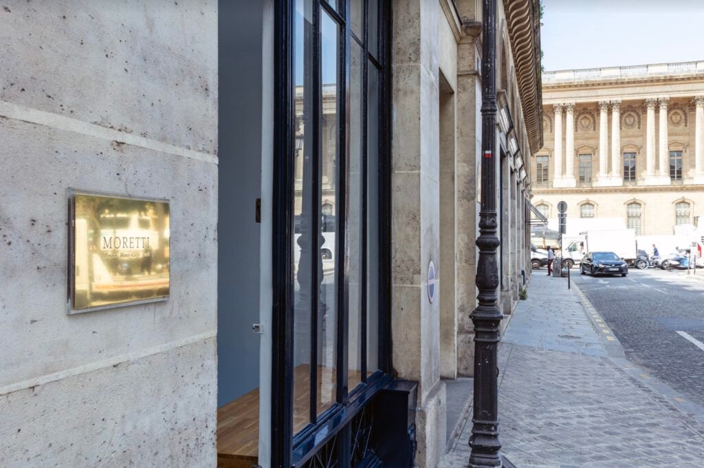 Moretti Fine Art Paris. ©Artcento Simoneperolari 2023 Gallerie italiane che si espandono all’estero. Apre a Parigi la Moretti Fine Art