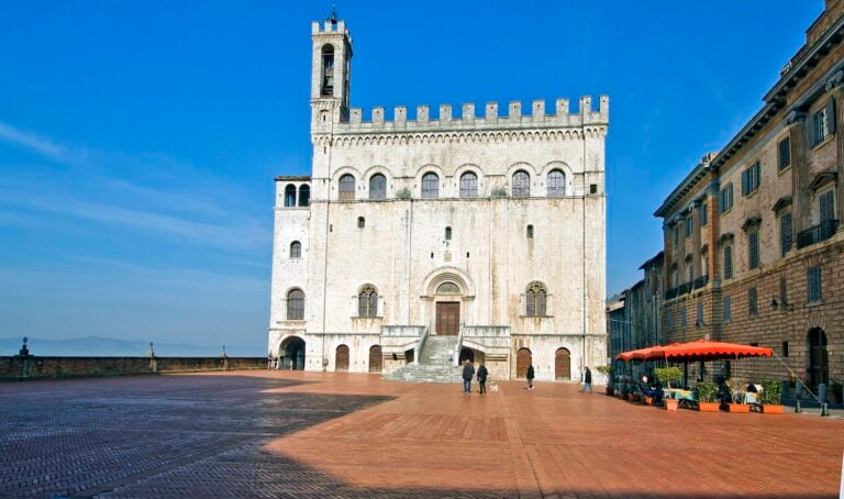 Riparte dopo anni la Biennale di Gubbio: solo artisti giovani e italiani