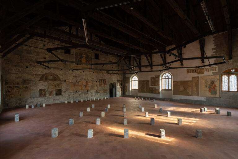 Rachel Whiteread, …And the Animals Were Sold, installation view at GAMeC / Palazzo della Ragione, Bergamo, 2023. Photo Lorenzo Palmieri. Courtesy GAMeC - Galleria d'Arte Moderna e Contemporanea di Bergamo