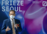 Simon Fox CEO Frieze al lancio di Frieze Seoul nel 2022 Ph Justin Shin GA Artnews via Getty
