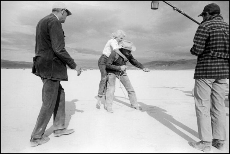 USA. Nevada. 1960. Shooting of movie "The Misfits", directed by John HUSTON, written by Arthur Miller, starring Marilyn Monroe, Clark Gable, Montgomery Clift and Eli Wallach © Magnum Photos