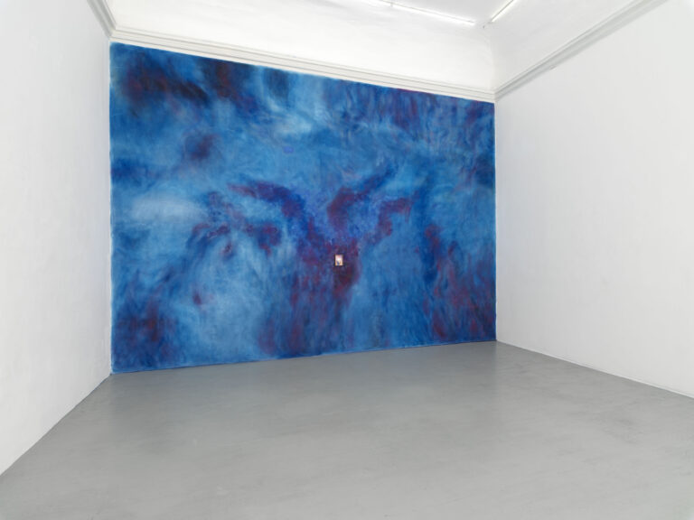 Veronica Bisesti, Dove brulica l'altrove, installation view at Alfonso Artiaco, Napoli, 2023