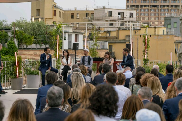 Wellio Duomo, Milano, luglio 2023. Evento di presentazione dell'opera 'Days' di Lorenza Longhi. Ph. Ambra Parola. Courtesy Covivio