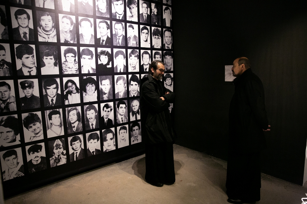 (r)evolution lived histories 1945-1989-2022, 2023, installation view at Memorialul Revoluției, Timișoara. Photo Claudia Tănăsescu