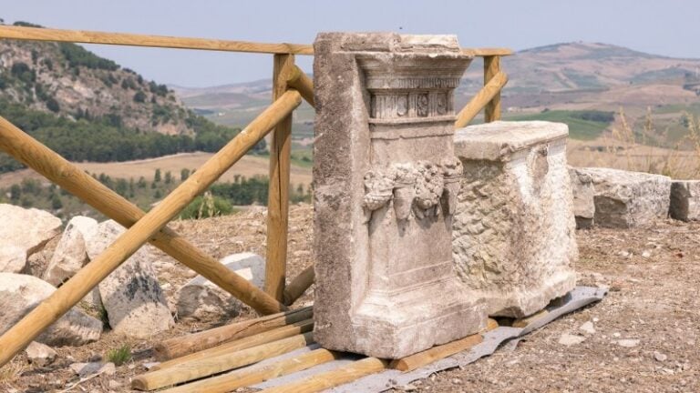 Altare di Segesta - via archeomedia