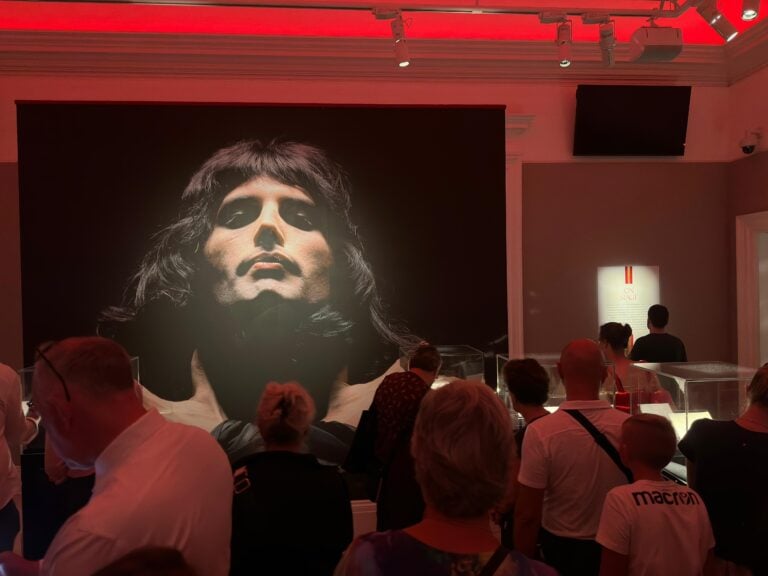 A World of his own Da Sotheby’s a Londra lamostra e asta di Freddie Mercury. Foto di Mario Bucolo