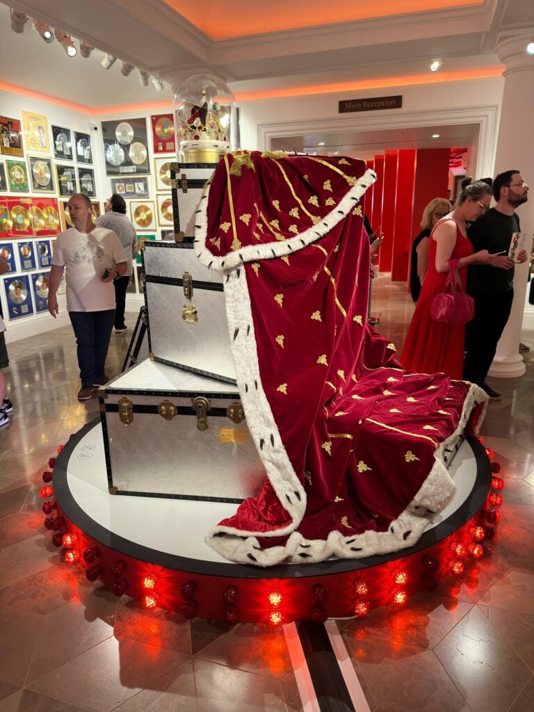 A World of his own Da Sotheby’s a Londra lamostra e asta di Freddie Mercury. Foto di Mario Bucolo