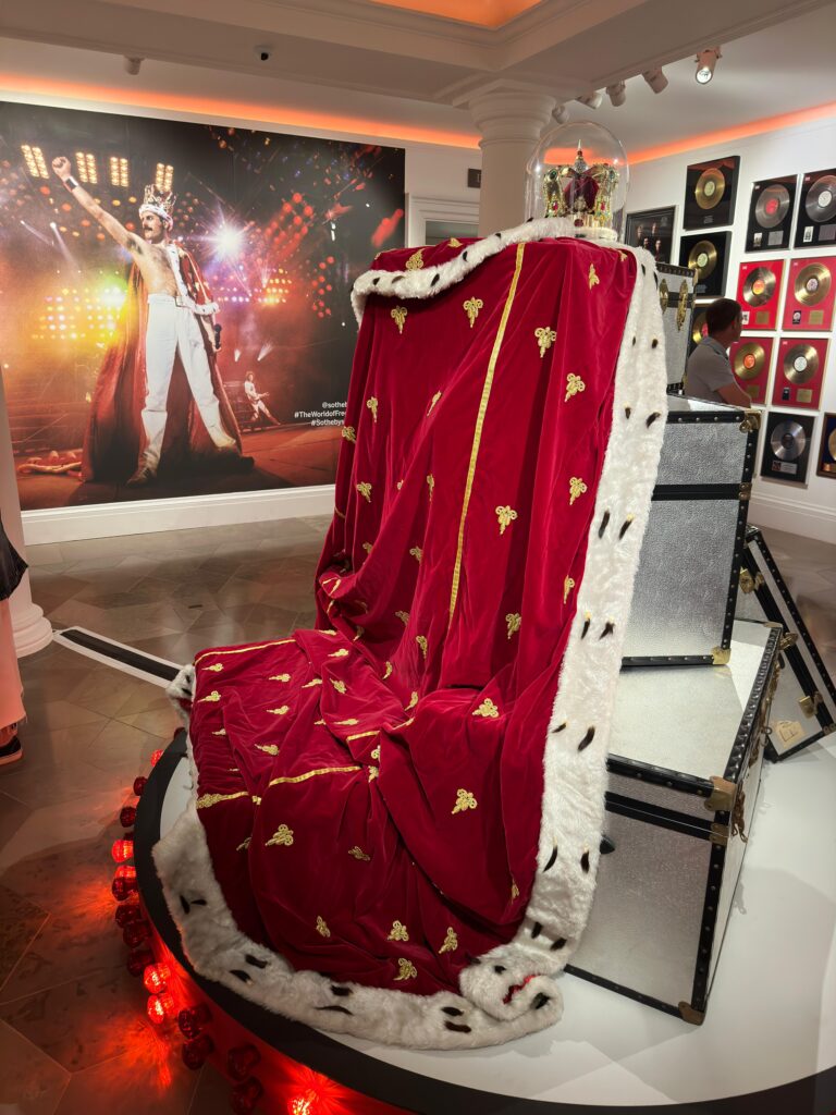 A World of his own Da Sotheby’s a Londra lamostra e asta di Freddie Mercury. Foto di Mario Bucolo