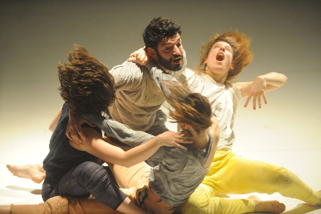 Storm End Come, spettacolo della coreografa israeliana Yasmeen Godder a Gender Bender 2012
