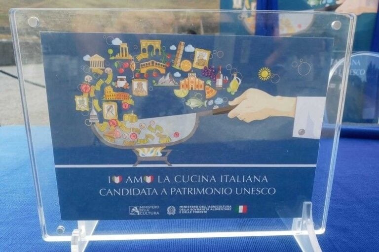 Abbiamo il logo ufficiale della candidatura della cucina italiana all’Unesco, purtroppo