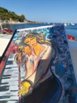 Un delle opere d'arte di Maria Teresa Cicini per il progetto Adotta un quadro per rompere il silenzio a Ponza