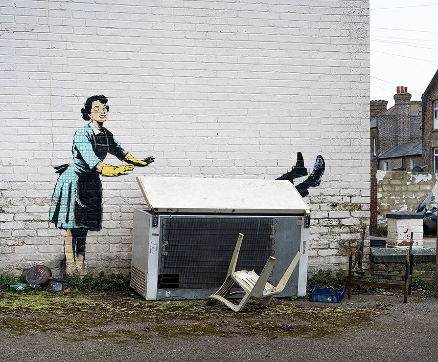 Banksy, il murale di San Valentino viene rivenduto al pubblico in azioni