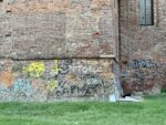 Vandalismo su San Lorenzo a Milano