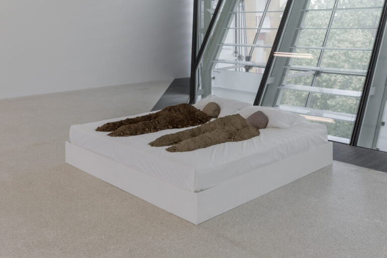 Y0A3852 Shimabuku, Bed Peace, installation, 2023, Museion, Bolzano, 2023. Photo ©Luca Guadagnini