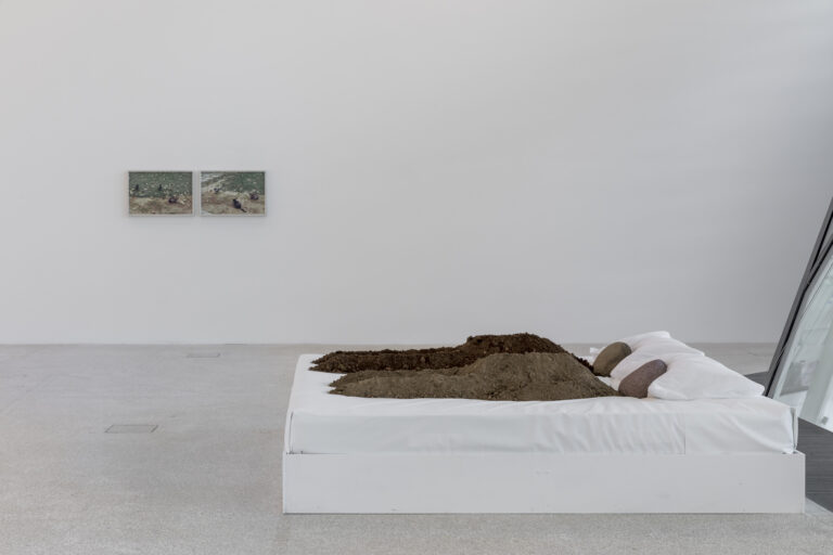 Y0A3855 Shimabuku, Bed Peace, installation view, 2023. Photo © Luca Guadagnini