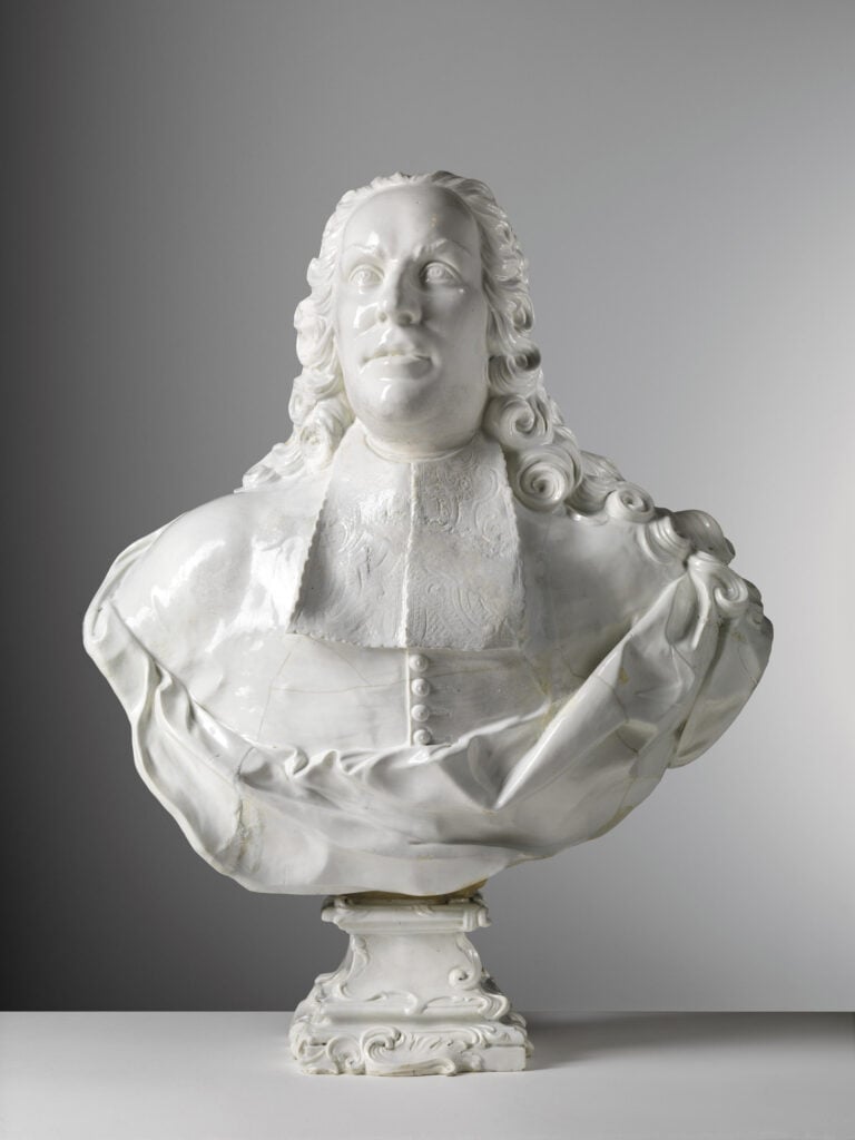 Gaspero Bruschi e Manifattura Ginori, Busto del marchese Carlo Ginori, porcellana, 1757, Museo Ginori