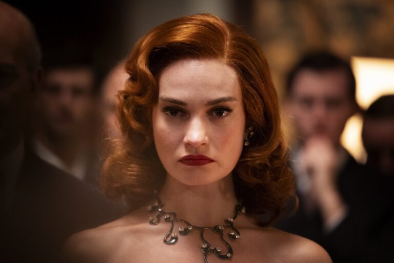 Finalmente l'alba, Lily James @ Eduardo Castaldo