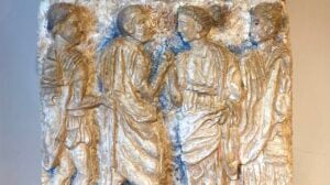 L’Urna del Bacio. Una rara storia d’amore etrusca a Perugia