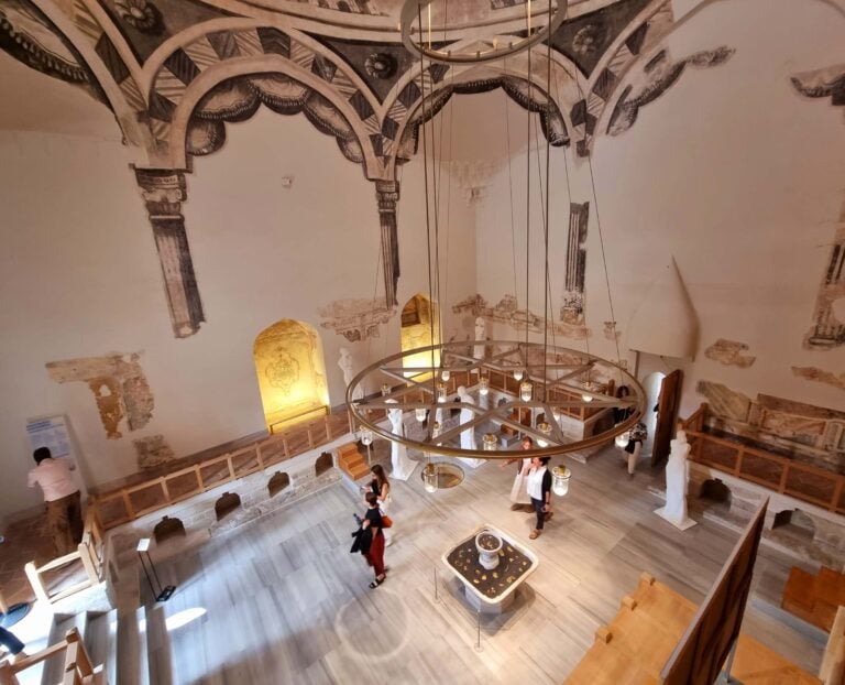 La sala principale della parte femminile del Çinili Hamam di Istanbul