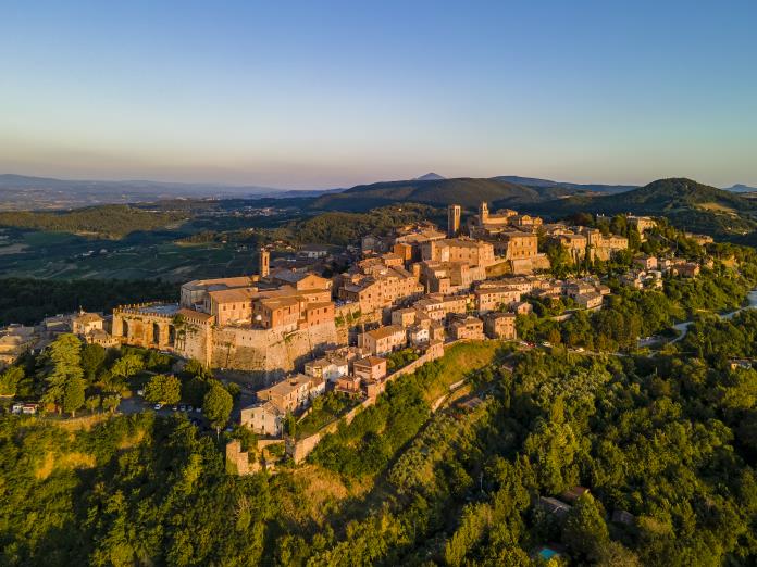 Montepulciano dallalto Capitale Italiana della Cultura 2026: lista delle 16 città candidate