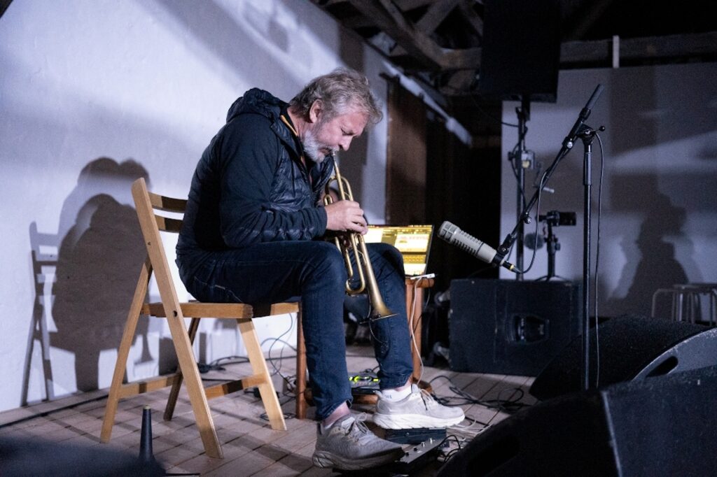 Nils Petter Molvær in concerto. Tårup, Dark Sky Festival, Danimarca. Photo Jørn Albertus