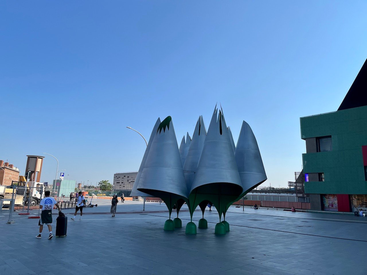 Studio Lemonot, installazione L'Isola dei golosi, Roma Tiburtina. Photo Luca Arnaudo