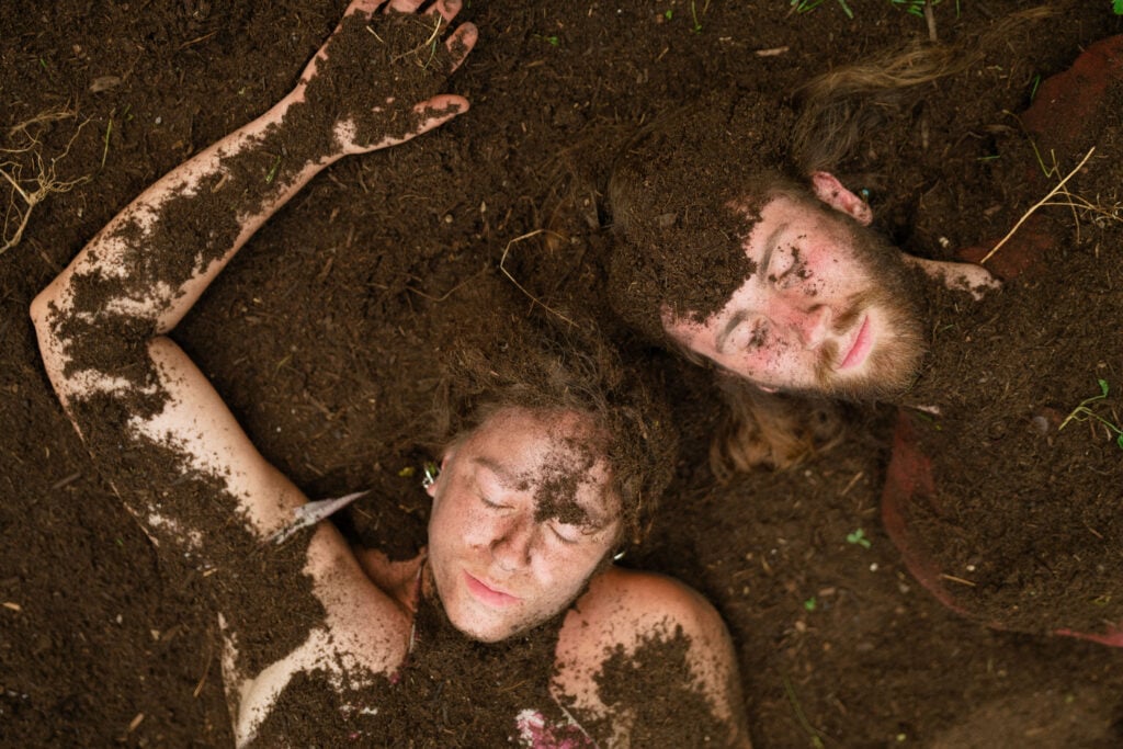 Il bosco come palcoscenico. Storia e produzioni del progetto Teatro Selvatico