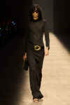 Tom Ford MFW 3 Milano Fashion Week 2023. Il debutto Anni ’70 (e ’90) di Tom Ford